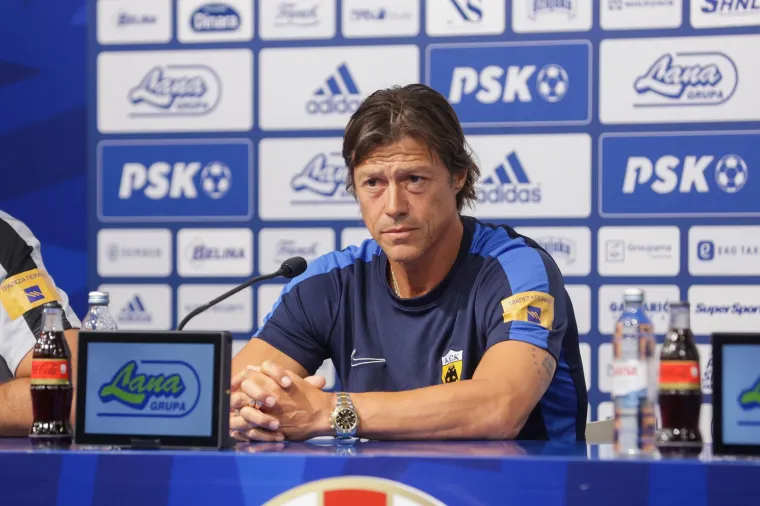 Oko stadiona opsadno stanje, a na travnjaku sjajna atmosfera: Domagoj Vida nije skidao osmjeh s lica