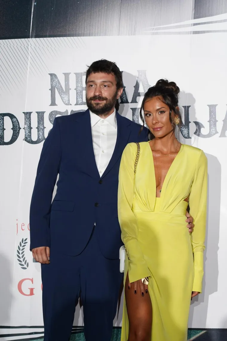 Film 'Tko živ, tko mrtav' privukao poznate: Glumice zasjale kao u Hollywoodu, a ukazao se nakon dugo vremena i - Nemeš