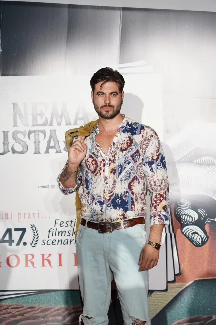 Film 'Tko živ, tko mrtav' privukao poznate: Glumice zasjale kao u Hollywoodu, a ukazao se nakon dugo vremena i - Neme&scaron;