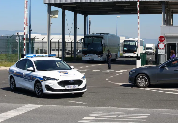 Grci stigli u Zagreb na utakmicu s Dinamom: Zračnu luku napustili pod jakim policijskim osiguranjem