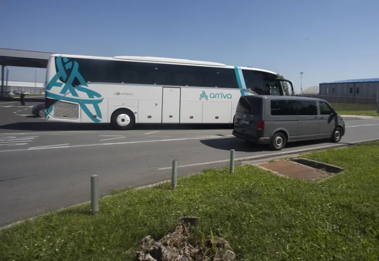 Grci stigli u Zagreb na utakmicu s Dinamom: Zračnu luku napustili pod jakim policijskim osiguranjem