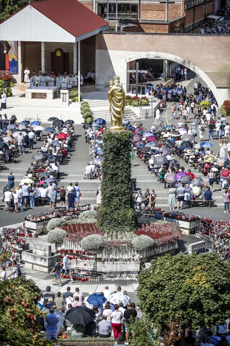 Svečano i skrušeno u Sinju! Tisuće ljudi okupilo se na proslavi blagdana Velike Gospe