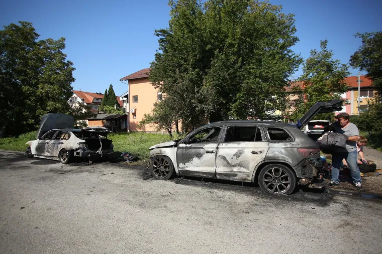 Izgorjeli automobili u zagrebačkom Vrapču: Rano jutros događala se prava drama, oglasila se policija