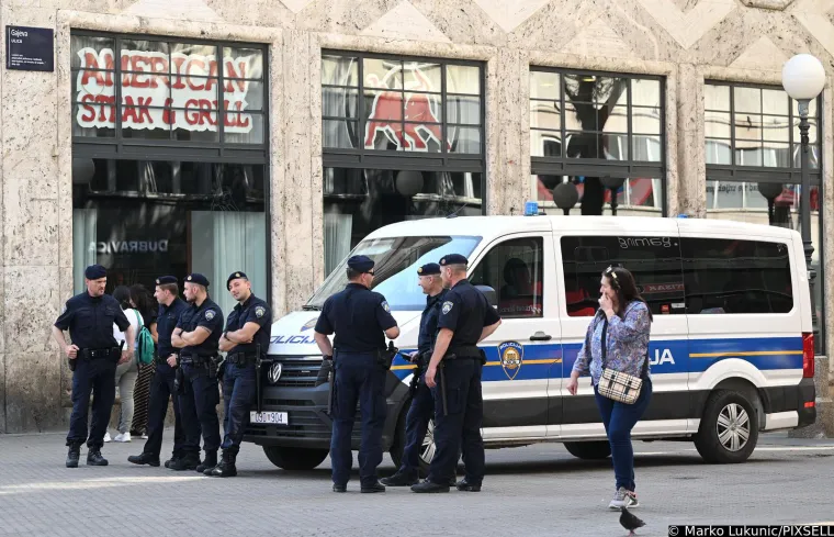 A evo kako to izgleda u centru grada: Zagreb pod opsadnim stanjem, policija na svakom uglu pazi kako bi sve proteklo u miru