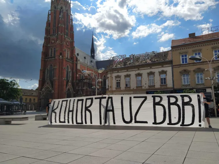 A evo kako to izgleda u centru grada: Zagreb pod opsadnim stanjem, policija na svakom uglu pazi kako bi sve proteklo u miru