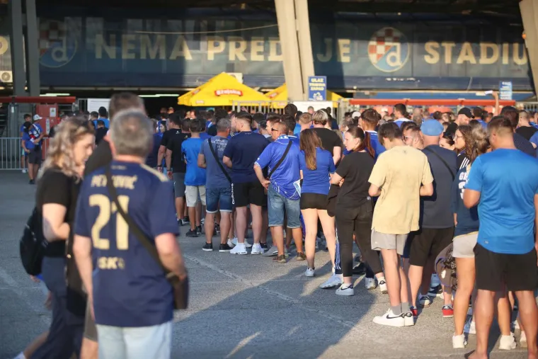 Na Sjeveru se skupljaju donacije za pomoć uhićenim Boysima, jedan navijač bio je vrlo velikodu&scaron;an