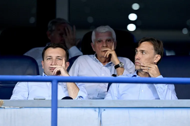 Na utakmici Dinama i AEK-a pojavile su se poznate face, a znate li u čijem je dru&scaron;tvu snimljen Dario &Scaron;imić?