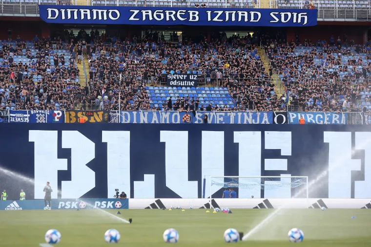 Sjever dolje na Maksimiru bio je rasprodan, no dio tribine ostao je prazan: Doznajemo kakva priča stoji iza toga