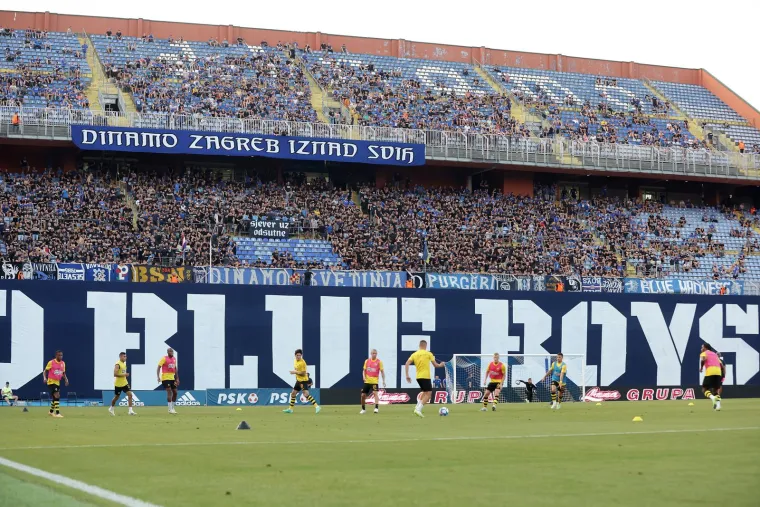 Sjever dolje na Maksimiru bio je rasprodan, no dio tribine ostao je prazan: Doznajemo kakva priča stoji iza toga