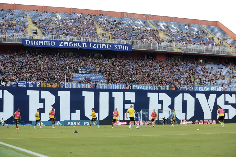 Otkrivamo pozadinu praznih stolica na sjevernoj tribini, iako je sve bilo rasprodano