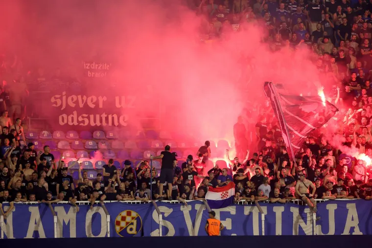 Boysi se nisu mogli suzdržati: Pogledajte &scaron;to su napravili na utakmici s AEK-om, kazna će biti drakonska