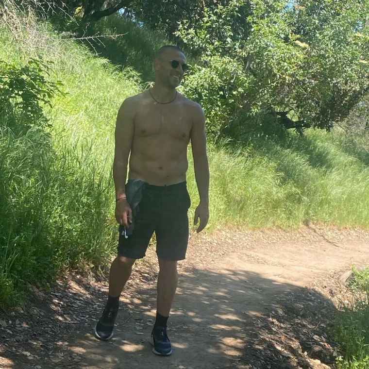 Crnogorac s kojim spajaju Severinu lani se udvarao 30 godina mlađoj Divčevoj kćeri: Kad je Vlade saznao, letjele su &scaron;ake