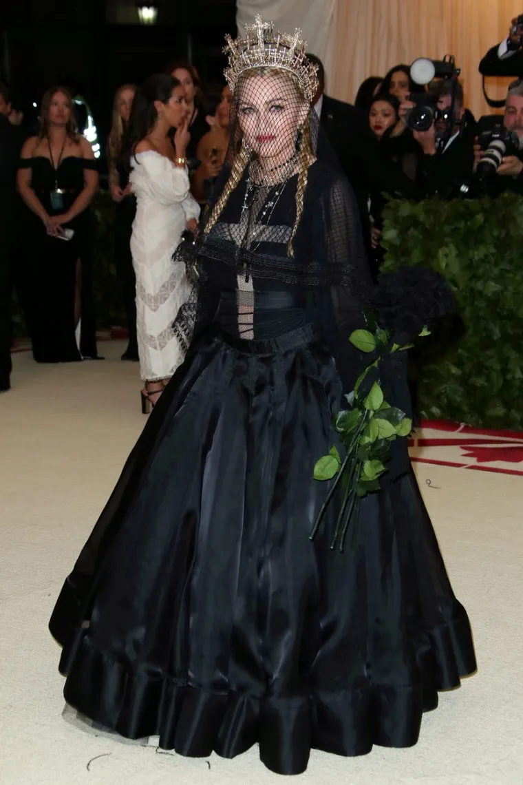 Madonna slavi rođendan: Obilježena je nizom skandala, a ovih se fotki danas srami