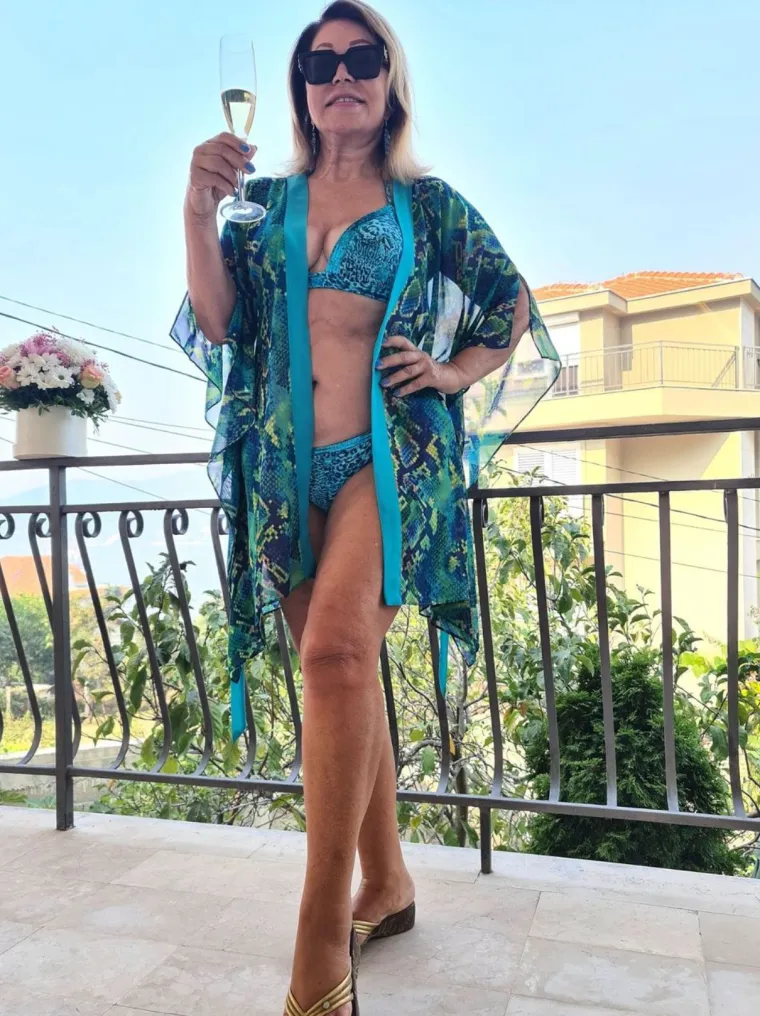 Neda Ukraden za rođendan počastila atraktivnom pozom u badiću: Koliko je to napunila? Nitko joj ne bi dao ove godine