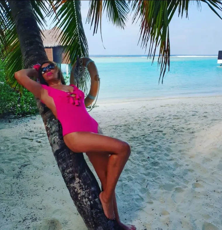 Neda Ukraden za rođendan počastila atraktivnom pozom u badiću: Koliko je to napunila? Nitko joj ne bi dao ove godine