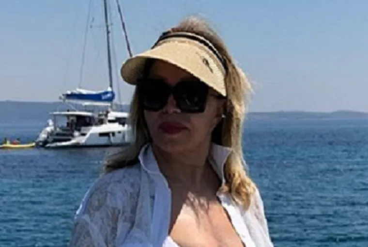 Neda Ukraden za rođendan počastila atraktivnom pozom u badiću: Koliko je to napunila? Nitko joj ne bi dao ove godine