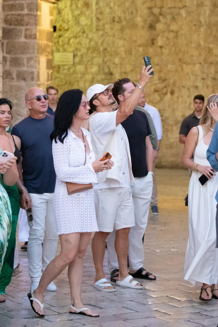 Jeff Bezos u Dubrovnik poveo i Katy Perry i Orlanda Blooma: Ulovljeni u večernoj šetnji Dubrovnik