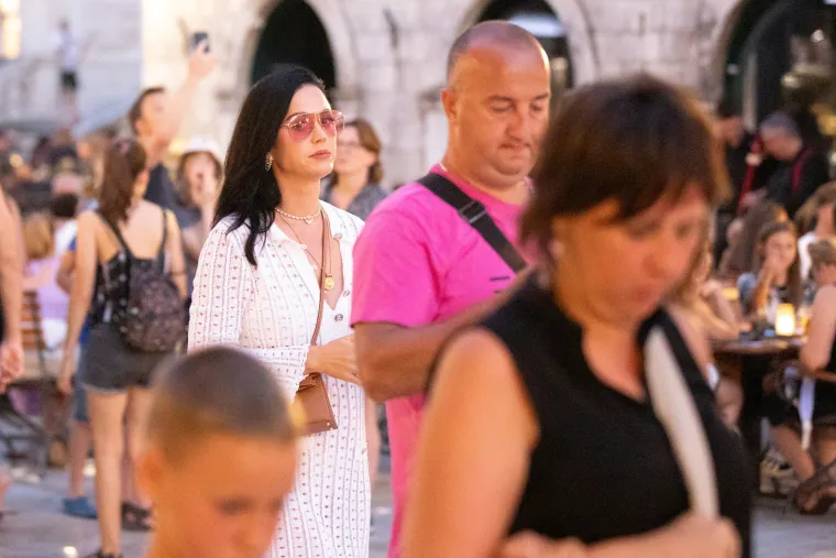 Jeff Bezos u Dubrovnik poveo i Katy Perry i Orlanda Blooma: Ulovljeni u večernoj šetnji Dubrovnik