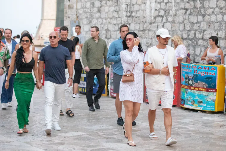 Jeff Bezos u Dubrovnik poveo i Katy Perry i Orlanda Blooma: Ulovljeni u večernoj šetnji Dubrovnik
