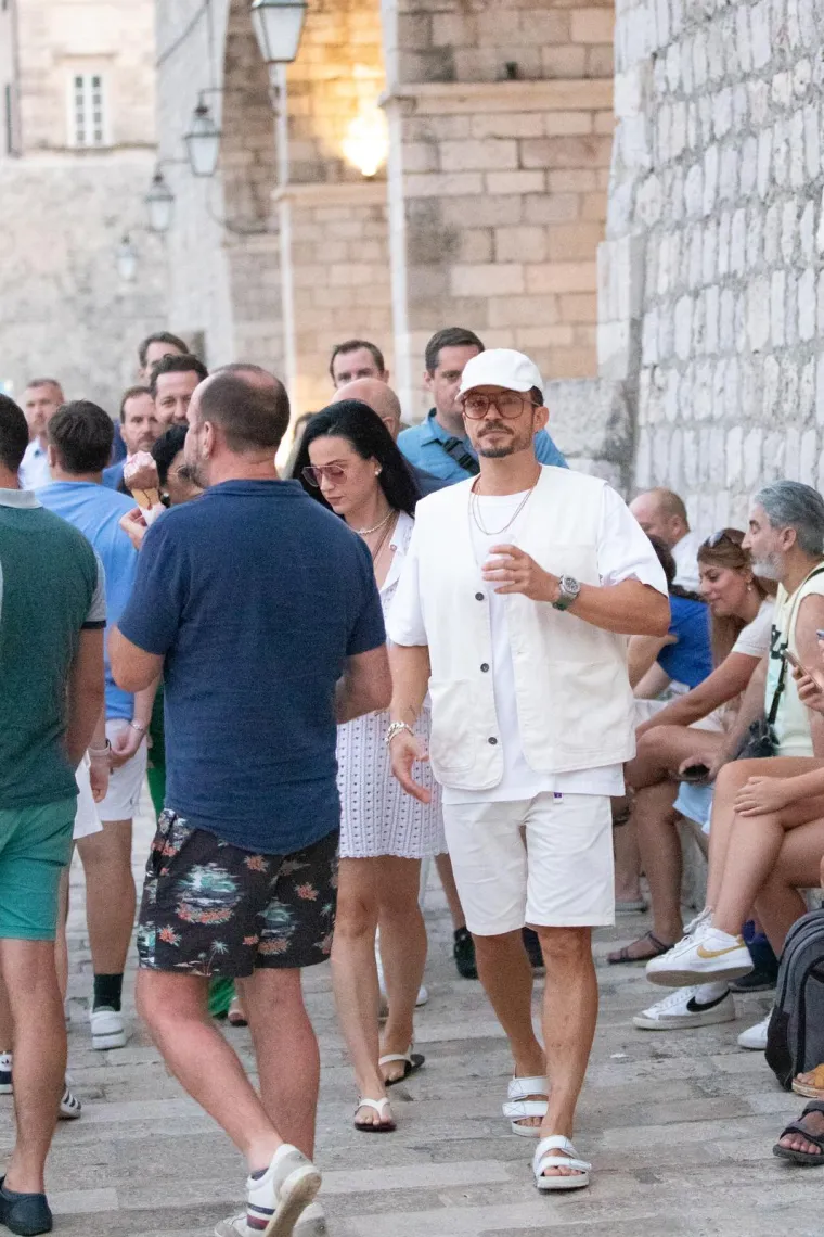 Orlando Bloom i Katy Perry osvanuli u Dubrovniku, i to u dru&scaron;tvu Jeffa Bezosa i Lauren Sanchez: Nisu izgledali raspoloženo...