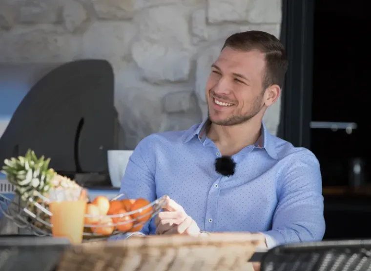 Prepoznajete li ovog slatkiša? Tada još nije slutio kojom će se titulom okititi, kao ni da će se za njega boriti horda ljepotica