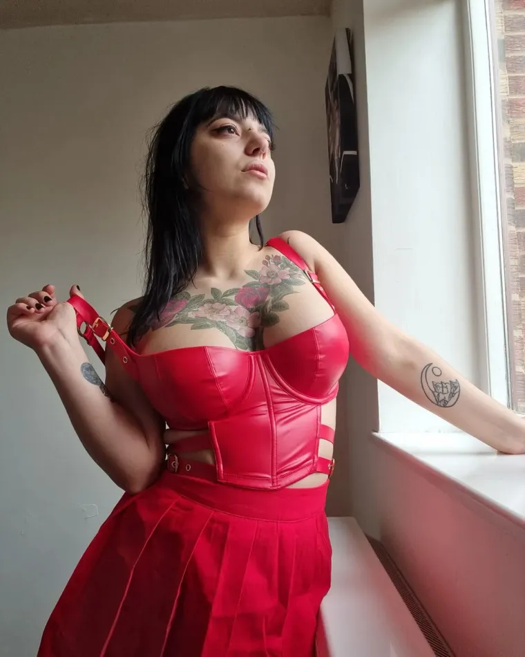 Želi ispuniti životni san ali nema novaca: OnlyFans i manjak odjeće brzo su rije&scaron;ili problem