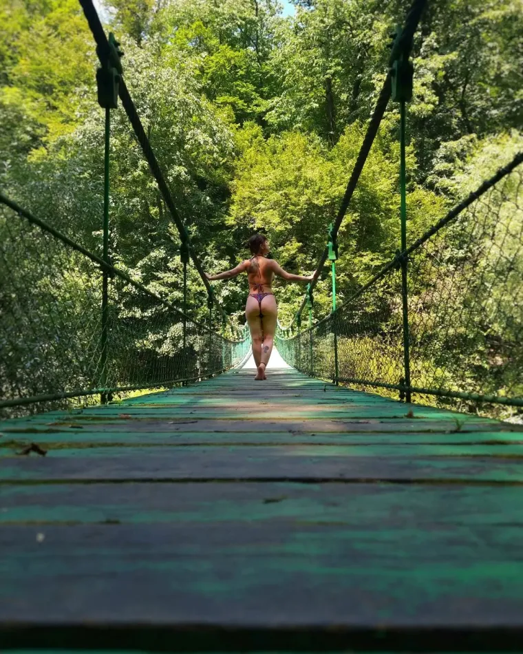 Želi ispuniti životni san ali nema novaca: OnlyFans i manjak odjeće brzo su rije&scaron;ili problem