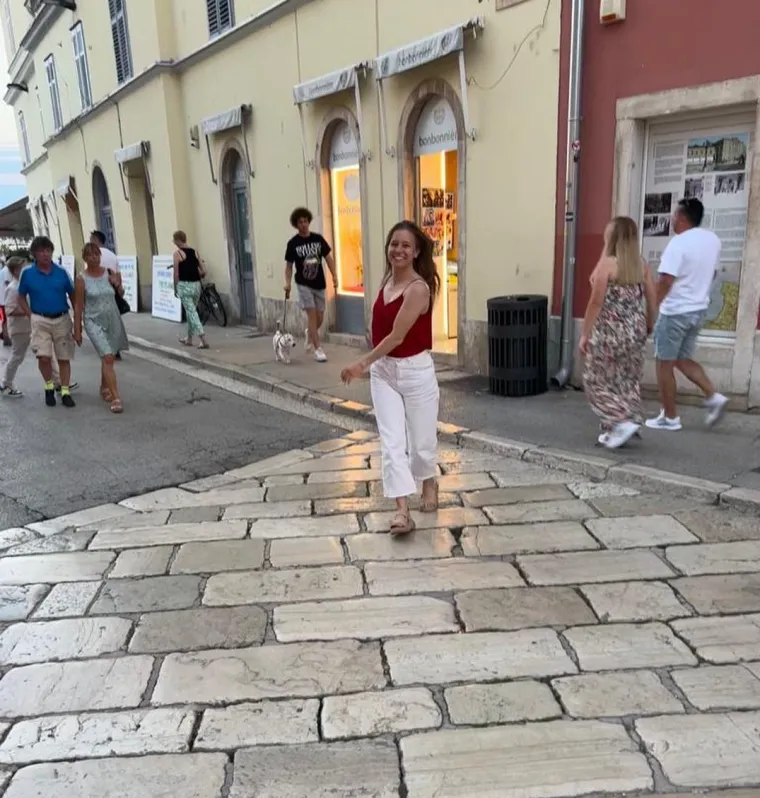 &quot;Pogriješi. Molim te. Ajmo pogriješiti zajedno. I moći ćemo onda i samo tako na kraju puta reći - živjeli smo&quot;, zaključila je glumica.