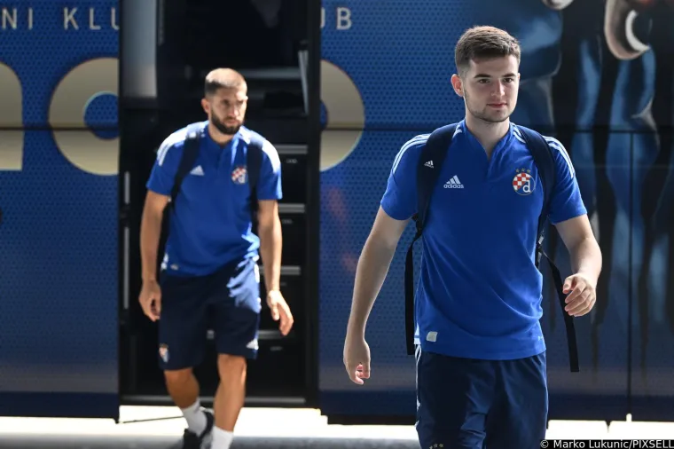 Plavi krenuli put Atene: U pogledu se vidi odlučnost i spremnost na borbu, za Dinamo je sutra dan D!