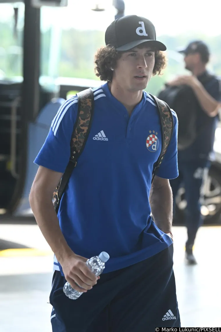 Plavi krenuli put Atene: U pogledu se vidi odlučnost i spremnost na borbu, za Dinamo je sutra dan D!