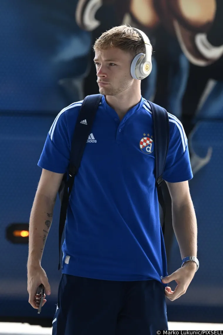 Plavi krenuli put Atene: U pogledu se vidi odlučnost i spremnost na borbu, za Dinamo je sutra dan D!