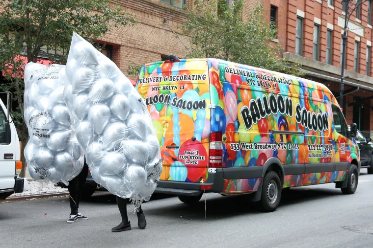 Robert De Niro proslavio 80. rođendan u zvjezdanom dru&scaron;tvu: Uma Thurman i Paul McCartney tek su dio elite koju je okupio