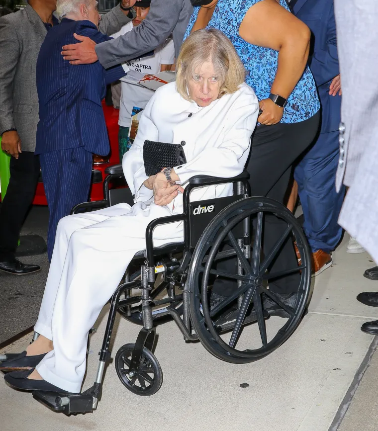 Robert De Niro proslavio 80. rođendan u zvjezdanom dru&scaron;tvu: Uma Thurman i Paul McCartney tek su dio elite koju je okupio