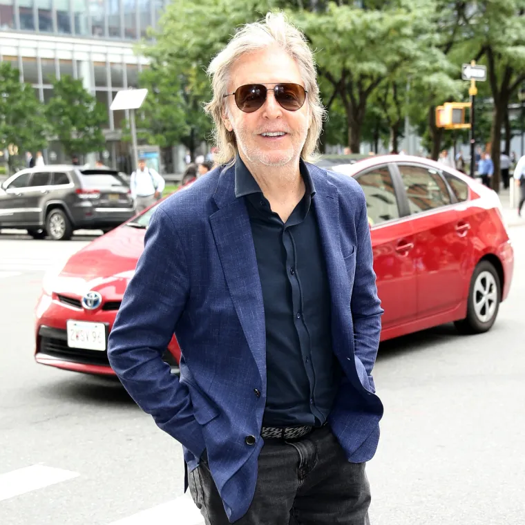 Robert De Niro proslavio 80. rođendan u zvjezdanom dru&scaron;tvu: Uma Thurman i Paul McCartney tek su dio elite koju je okupio