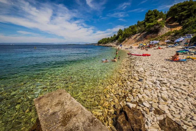 Hrvatski biser koji se isplati posjetiti: Na plaži nema tuševa, nema kafića, nema zapravo ničega osim kristalno čistog mora