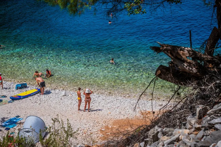 Hrvatski biser koji se isplati posjetiti: Na plaži nema tu&scaron;eva, nema kafića, nema zapravo ničega osim kristalno čistog mora