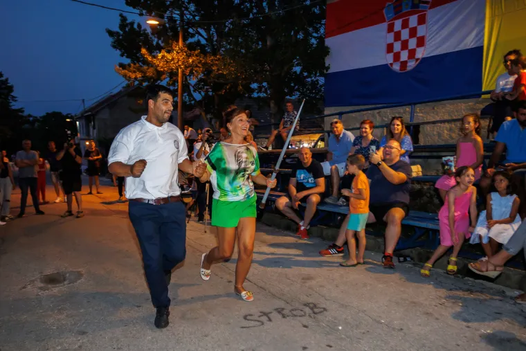 U sridu pogađali djeca i žene: Najbrži i najtočniji dječak Antun, među ženama na alci slavila Ana
