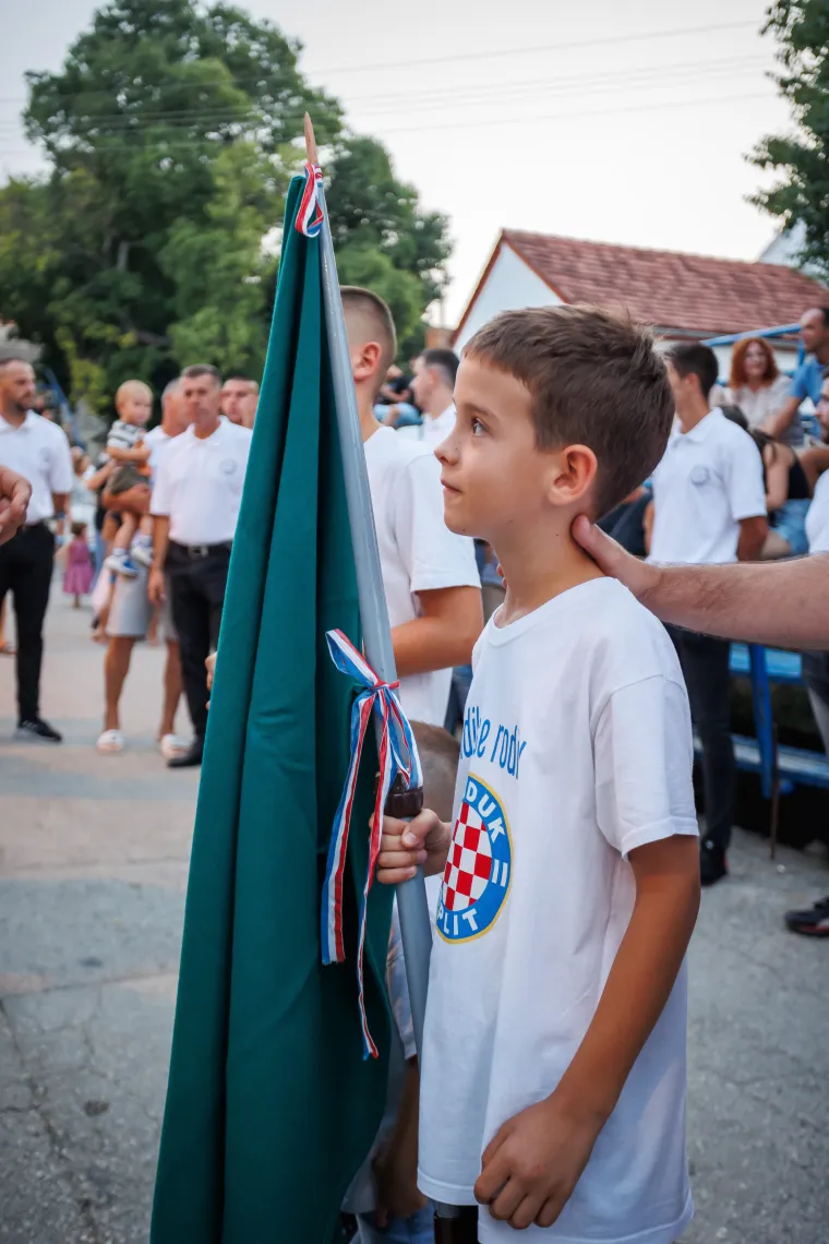 U sridu pogađali djeca i žene: Najbrži i najtočniji dječak Antun, među ženama na alci slavila Ana