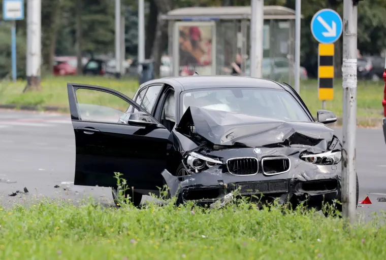 Sudarilo se nekoliko auta u Zagrebu: Pogledajte u kakvom je stanju BMW