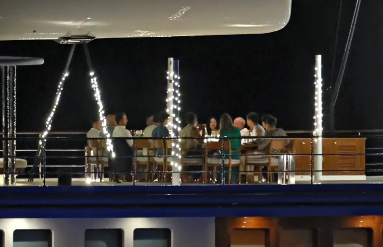Jeff Bezos ugostio Katy Perry na Mljetu, podigle se i čaše. Znate li kontroverzu koja prati jahtu?