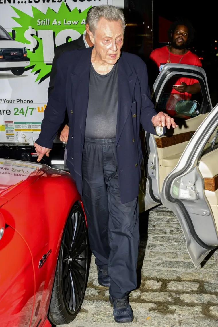 Sjećate li se njega? Legendarni glumac se pojavio na rođendanu starog prijatelja Roberta De Nira