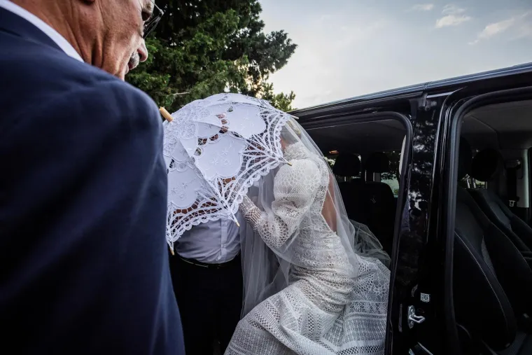 Ana Gruica se po drugi puta vjenčala sa psihijatrom Boranom Ugle&scaron;ićem, ovoga puta pred oltarom