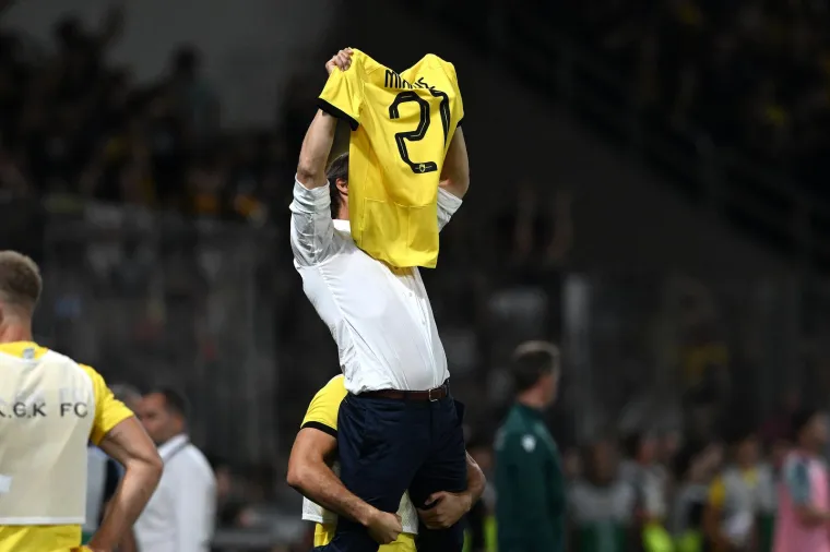 Grčka bruji o potezu trenera AEK-a nakon izbacivanja Dinama: 'U ovom trenutku svi smo jedno'