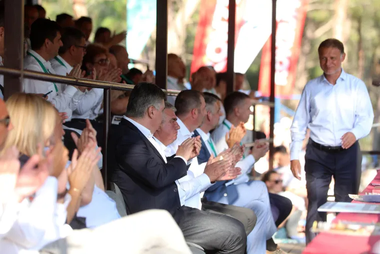 Milanović i Jandroković, čini se, prilično se dobro slažu, a pojavio se i veteran koji je obavljao sve tri čelne funkcije Republike