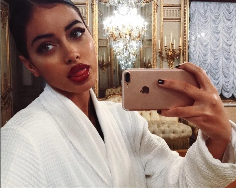 Navikli smo već od nje da provocira: Malo tko je vidio sve te ribice oko nje kada je zaronila u ovakvom izdanju