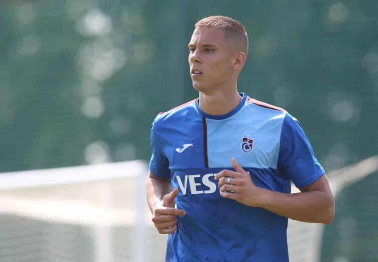 Filip Benković: Dinamo -> Leicester City - 14,5 milijuna eura