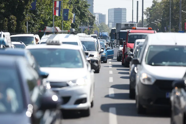 Žene diljem Hrvatske prosvjeduju. U Zagrebu blokirale promet, ovo su njihovi zahtjevi