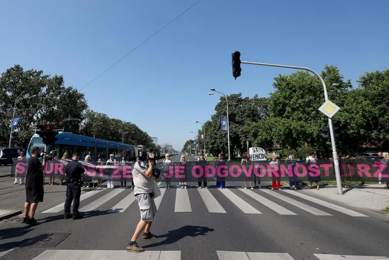 Žene diljem Hrvatske prosvjeduju. U Zagrebu blokirale promet, ovo su njihovi zahtjevi