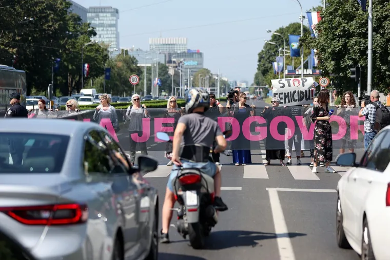 Žene diljem Hrvatske prosvjeduju. U Zagrebu blokirale promet, ovo su njihovi zahtjevi