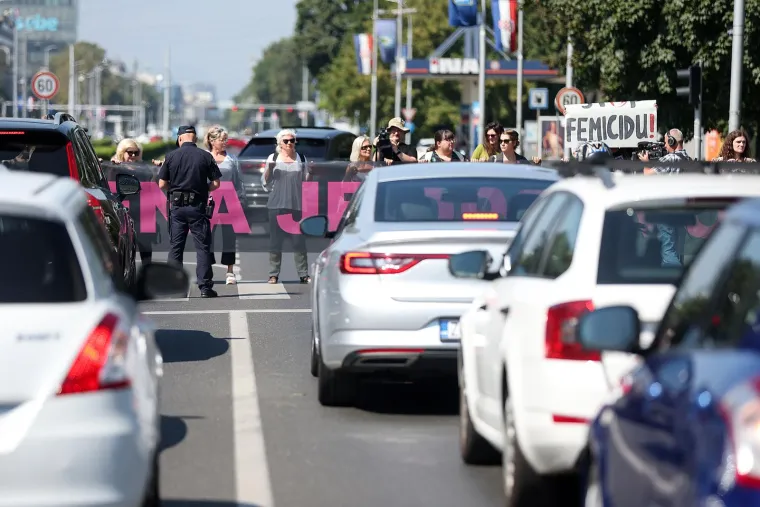 Žene diljem Hrvatske prosvjeduju. U Zagrebu blokirale promet, ovo su njihovi zahtjevi